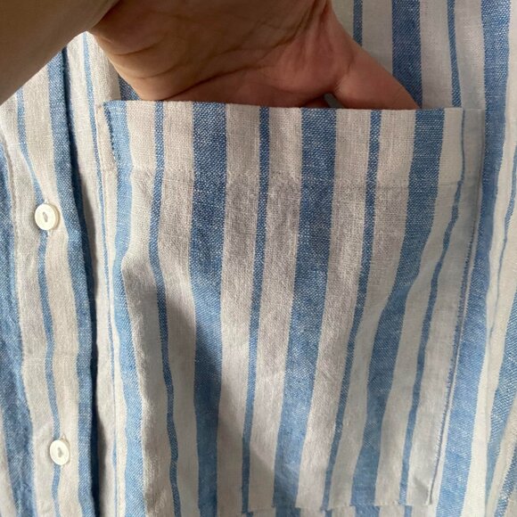 NWT Abercrombie Blue and White Striped Linen and Cotton Blend Button Down Size M - Picture 5 of 8